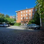 Borrell Hotel
